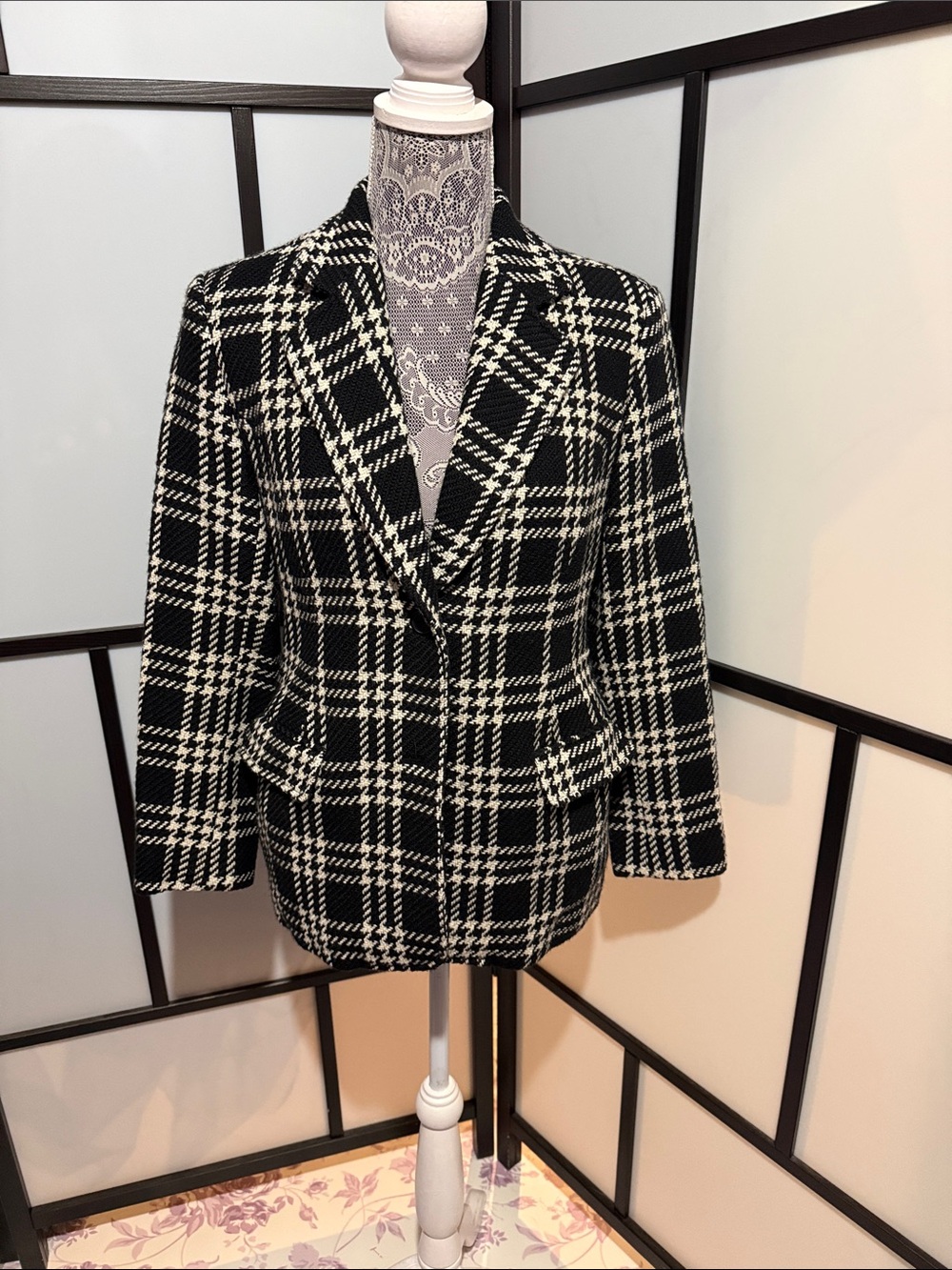 Chadwicks Black & White Plaid Tailored Blazer